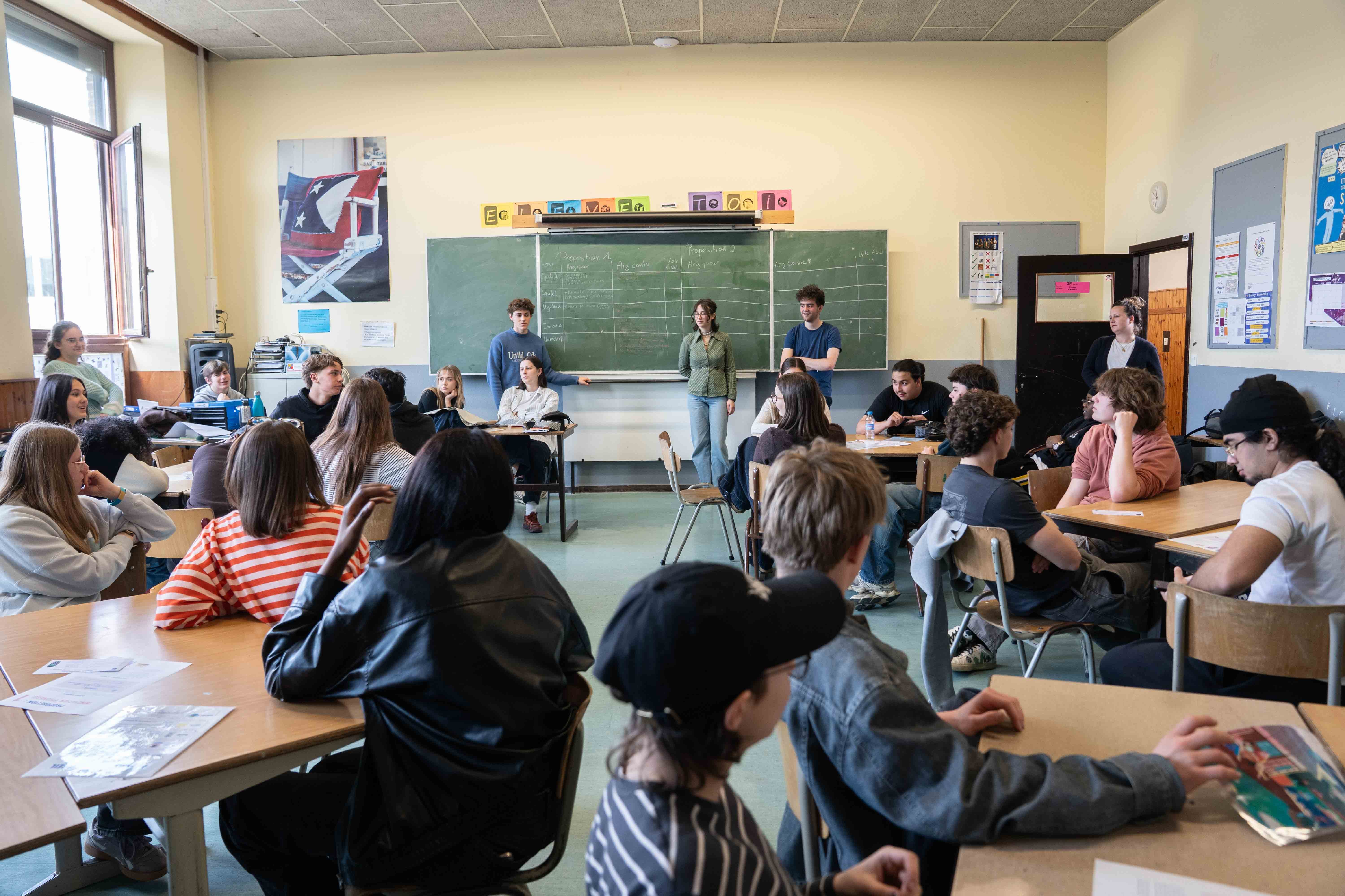 Une animation d'ECMS de Défi Belgique Afrique dans une école secondaire de Bruxelles.